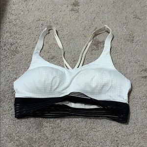 VS Sport Sports Bra 32C